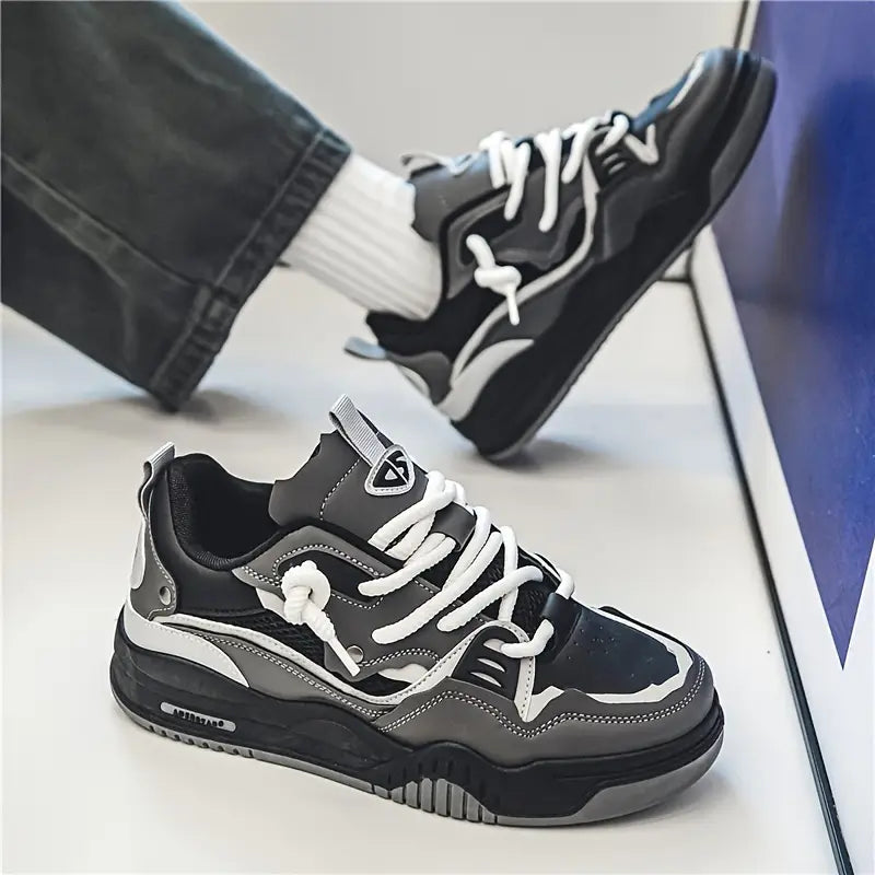 Low Top Street Style Shoes
